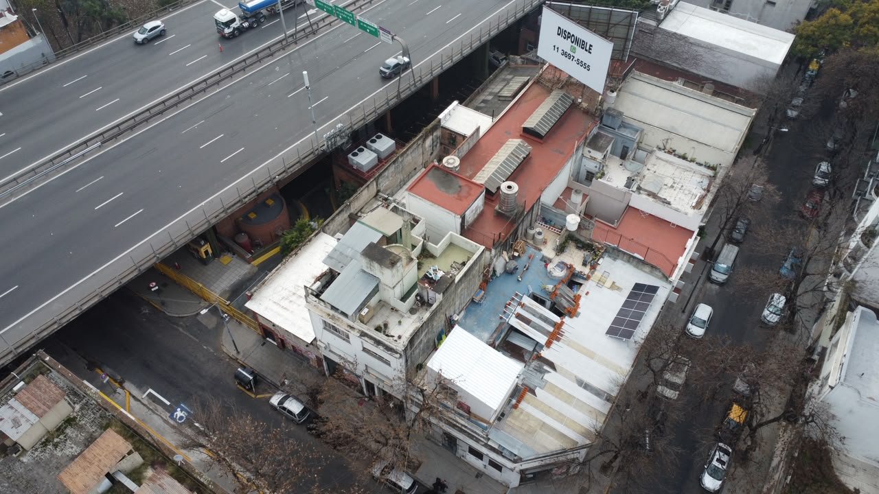 Del Generador al Sistema Solar en San Telmo: Off-Grid con Deye y Acumulación en CABA