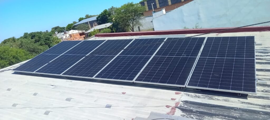 Instalación solar en casa de familia