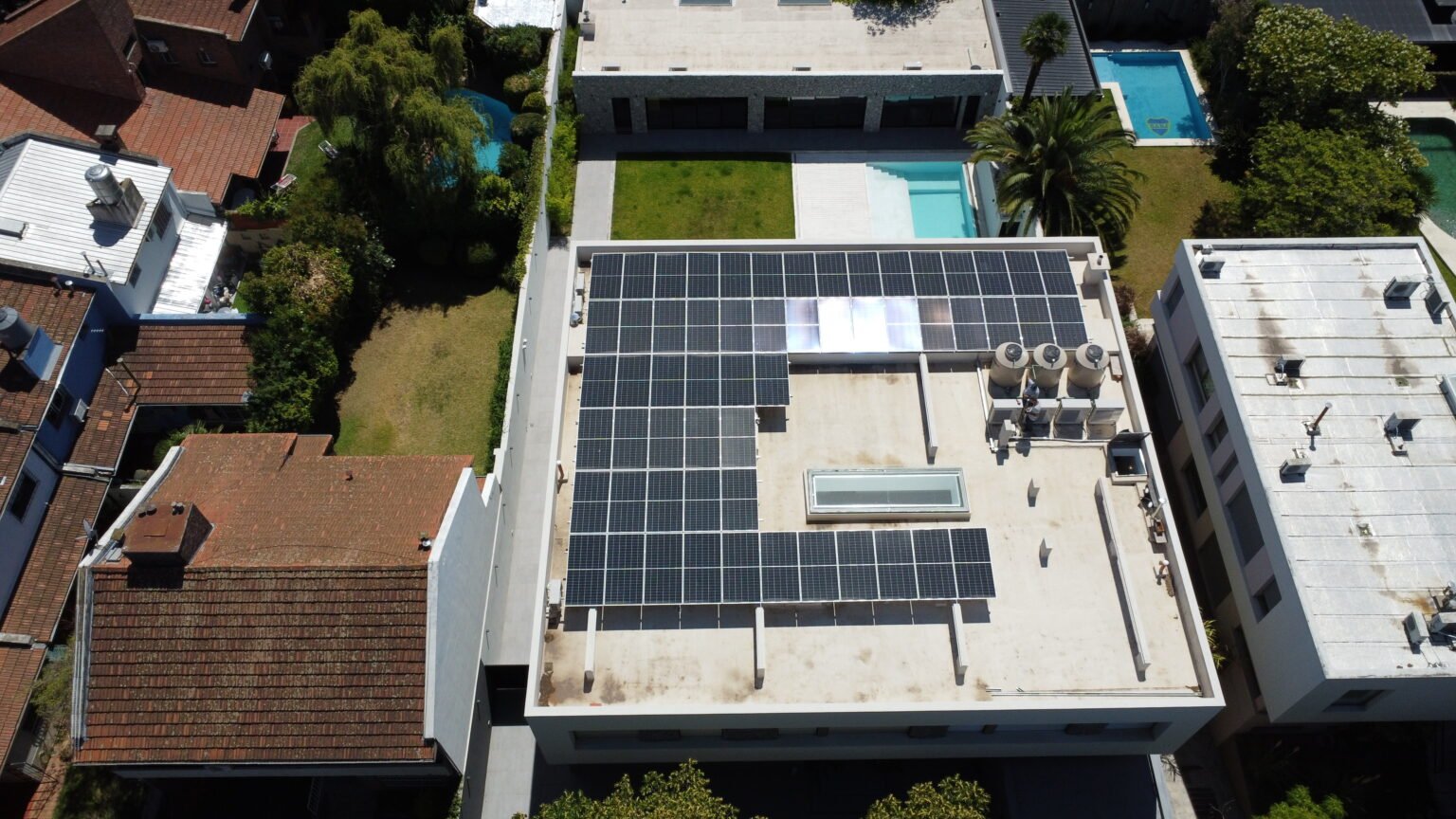 Instalación de paneles solares en Olivo